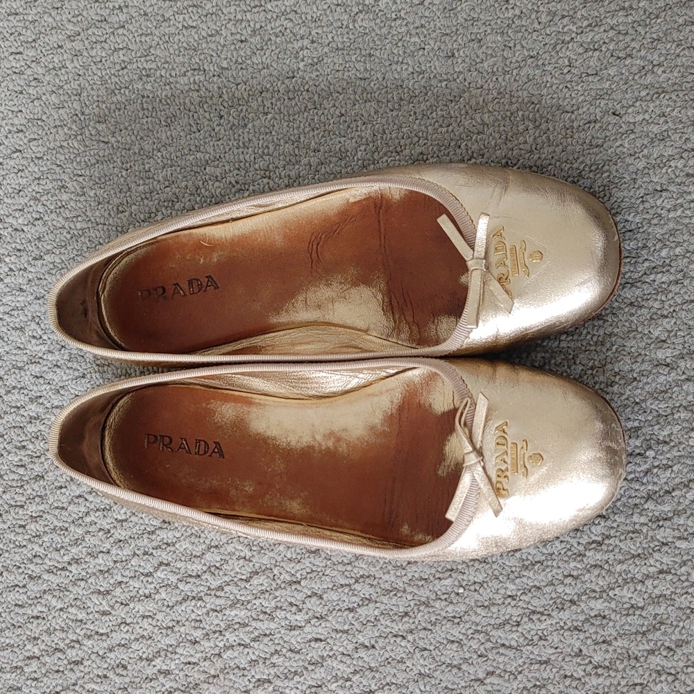 Prada Metallic Gold Leather Ballet Flats with Logo - Picture 13 of 15